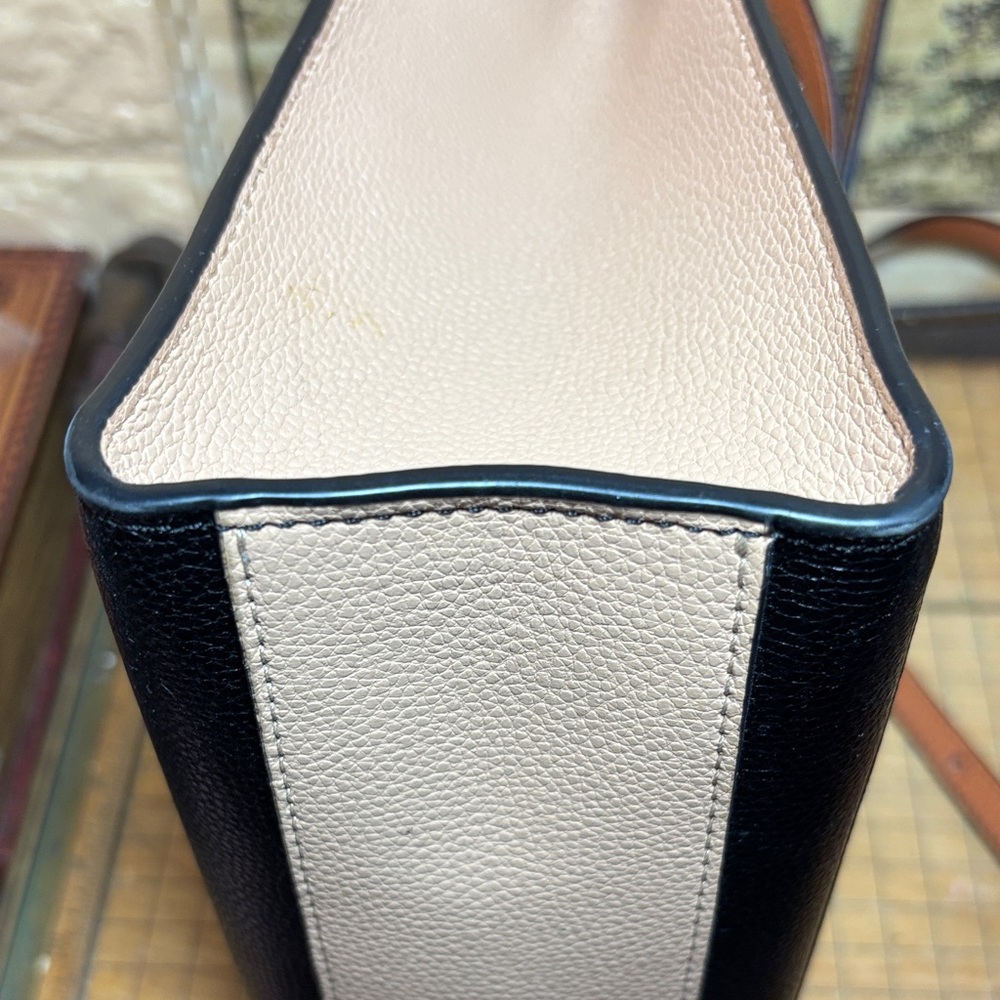 Marc Jacobs Black and White Tote Bag Mini Grind 9”Lx7.75”Hx3.75”W - Picture 8 of 17